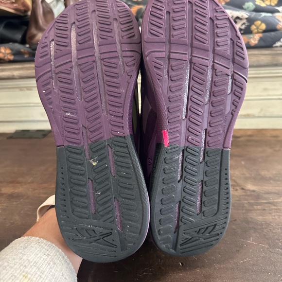 Reebok Purple Athletic Shoes Cushioned Sole Knit Material - Picture 3 of 5